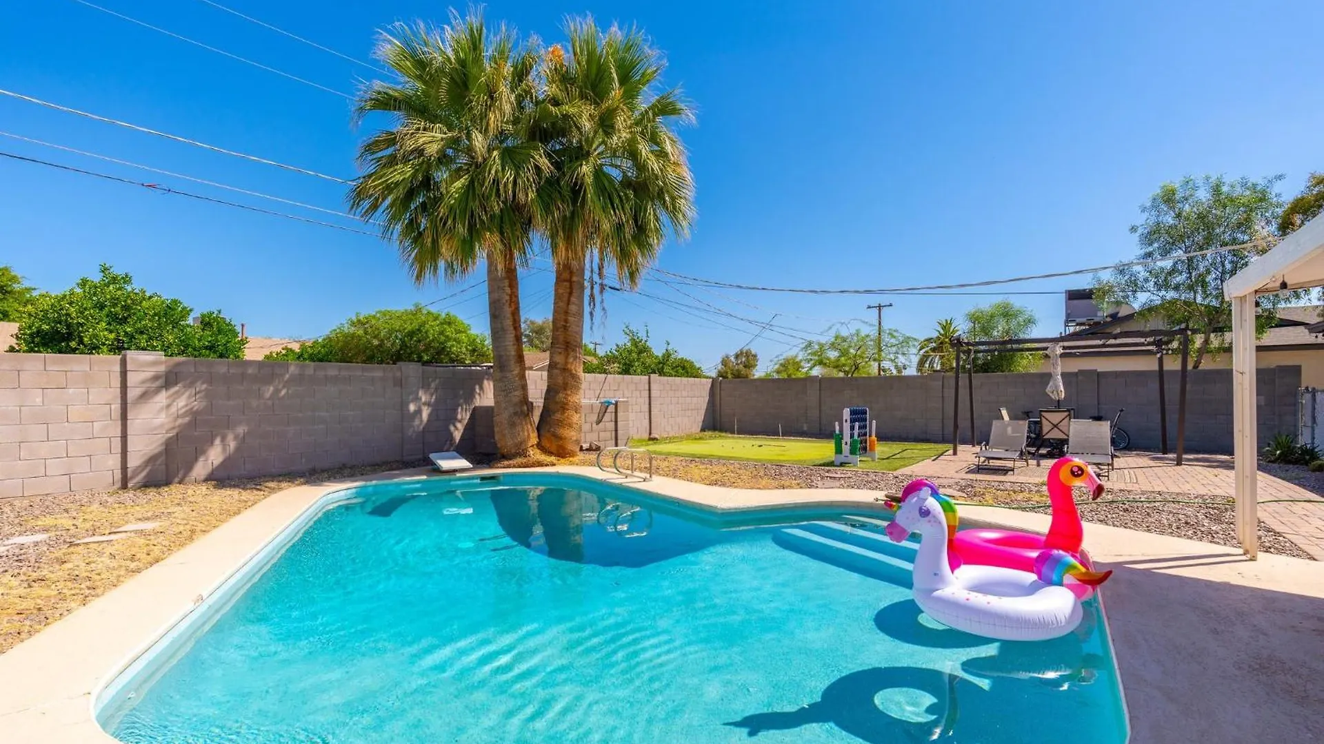 スコッツデール Sunshine Oasis! Heated Pool, Mini Golf, Sleeps 12ヴィラ