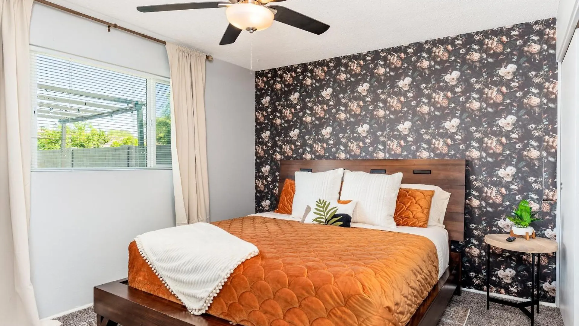 スコッツデール Sunshine Oasis! Heated Pool, Mini Golf, Sleeps 12ヴィラ 0*,