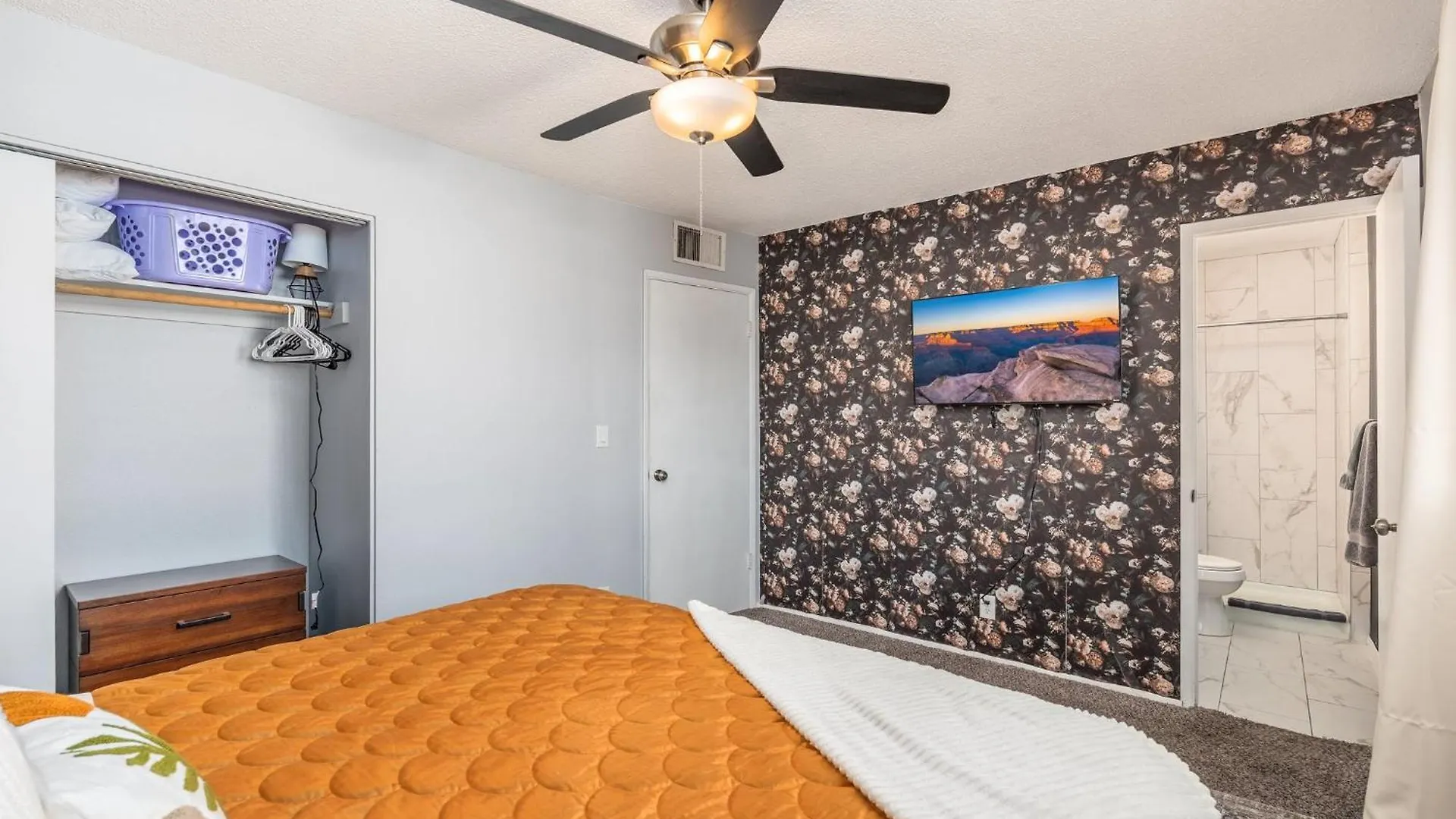 スコッツデール Sunshine Oasis! Heated Pool, Mini Golf, Sleeps 12ヴィラ 別荘